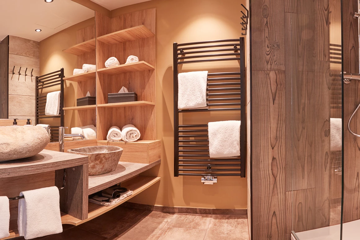 Urlaub-mit-Hund: Familiy-Bad aus der Familiensuite - Ostseehotel Midgard