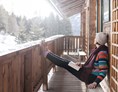 Urlaub-mit-Hund: Den Blick genießen vom Balkon - Sloho Bergurlaub