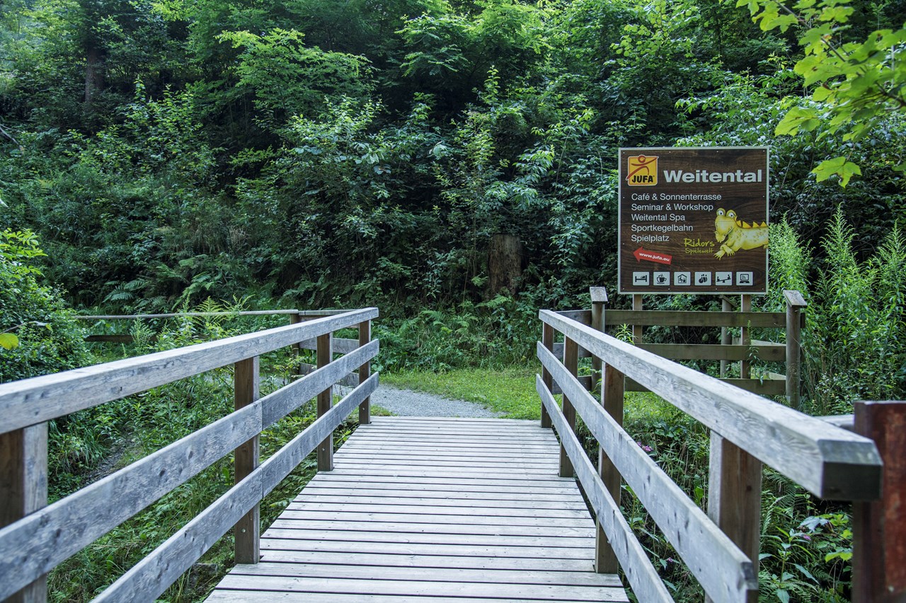 JUFA Natur-Hotel Bruck Ausflüge mit Hund Naturparkzentrum Weitental