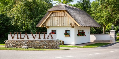 Hundehotel - Frauenkirchen - Einfahrt - VILA VITA Pannonia