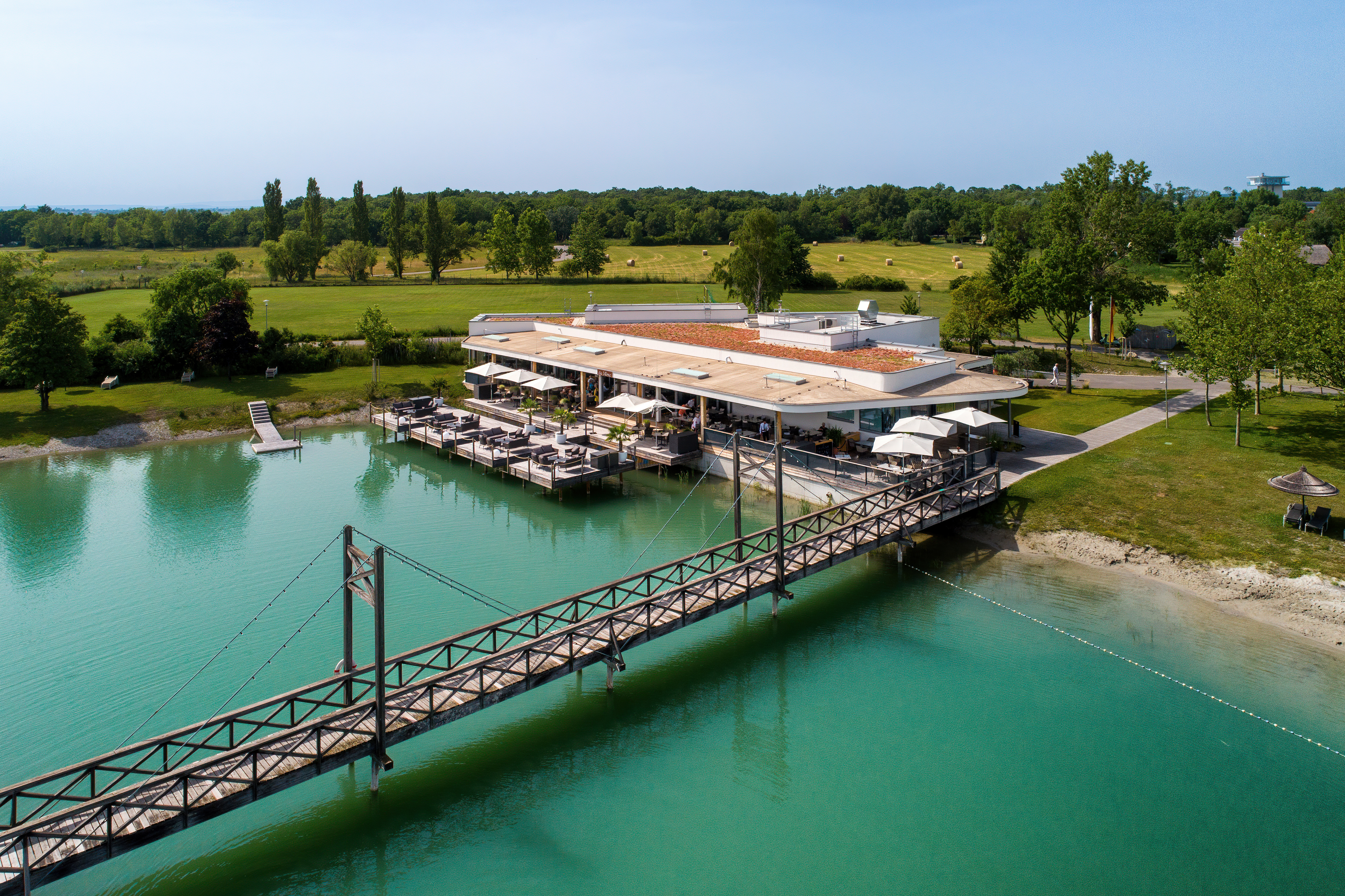 Urlaub-mit-Hund: Gourmetrestaurant "die Möwe" am hauseigenen Badesee - VILA VITA Pannonia