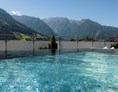 Urlaub-mit-Hund: Roof-Top Pool - DAS Neukirchen | Wildkogel Resorts