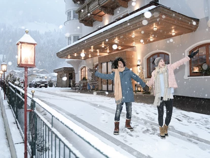 Hundehotel - WLAN - Berchtesgaden - Winterwonderland Großarltal - und das Hotel Bergzeit liegt sehr zentral, nur 2 Minuten Gehzeit zu den Liftanlagen. - Boutique Hundehotel Bergzeit