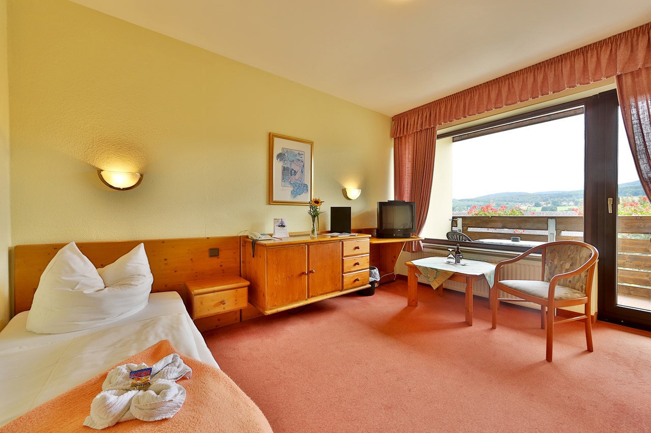 Der WOLFSHOF Zimmerkategorien Einzelzimmer Wolfshöhle