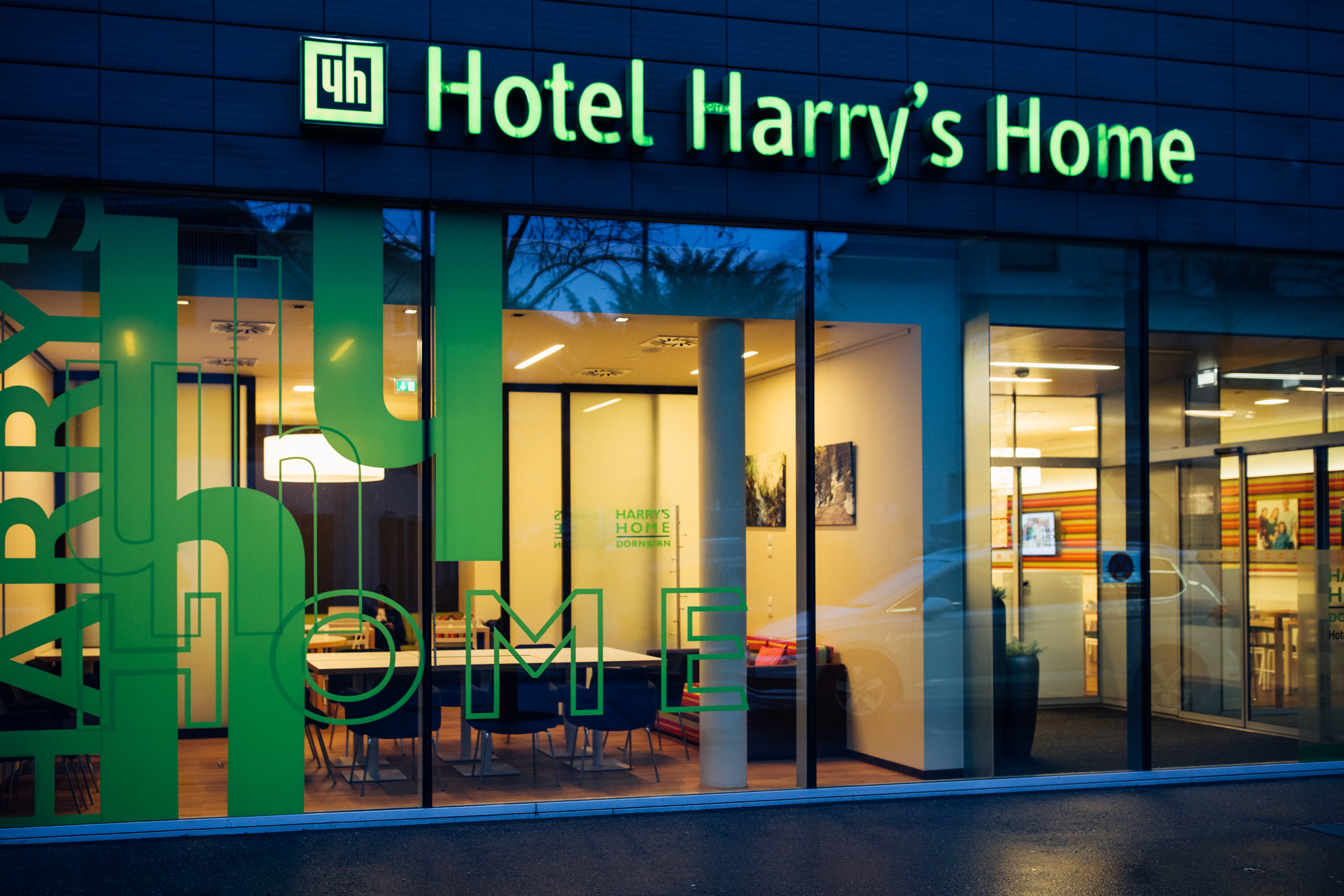 Hundehotel - Hund im Restaurant erlaubt - Sonthofen - harry’s home Dornbirn