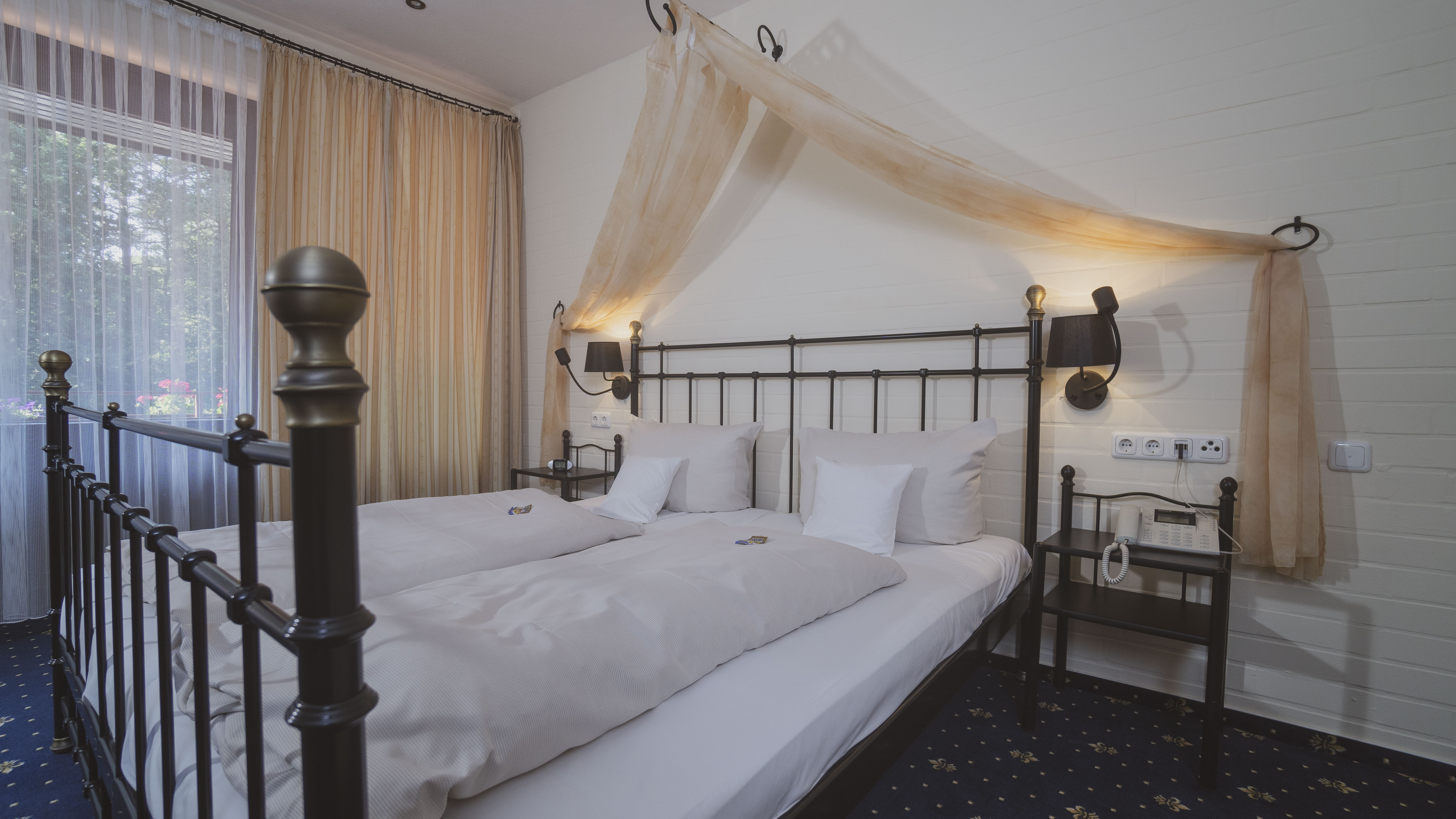 Hundehotel - Klassifizierung: 4 Sterne - Deutschland - Komfortzimmer - Hotel Zur Heidschnucke