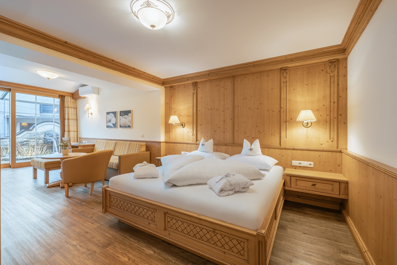 KERSCHDORFER - wohlfühlhotel garni · adults only Zimmerkategorien Juniorsuite Tirol
