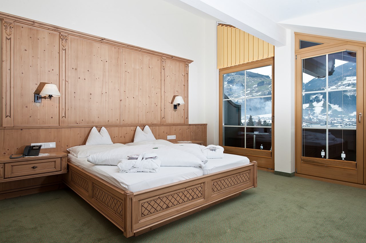 Wohlfühlhotel Kerschdorfer - alpine hotel · garni superior · adults only Zimmerkategorien Familien Suite
