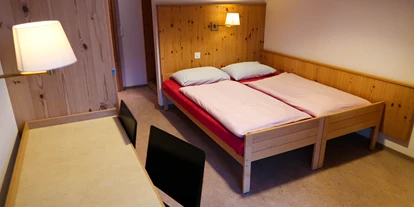 Hundehotel - Doggies: 3 Doggies - YOUTHPALACE DAVOS