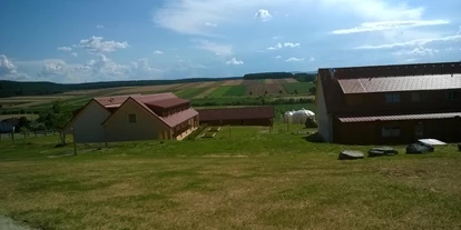 Hundehotel - Trink-/Fressnapf: vor dem Haus - Stegersbach - JUFA Hotel Neutal – Landerlebnis***/****
