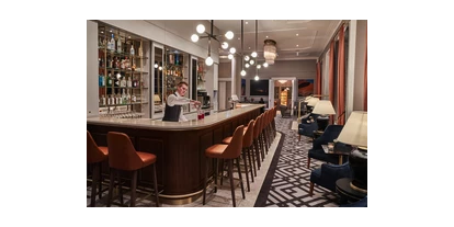 Hundehotel - keine Leinenpflicht im Hotel - Köln - Nelson Bar - Steigenberger Icon Grandhotel & Spa Petersberg