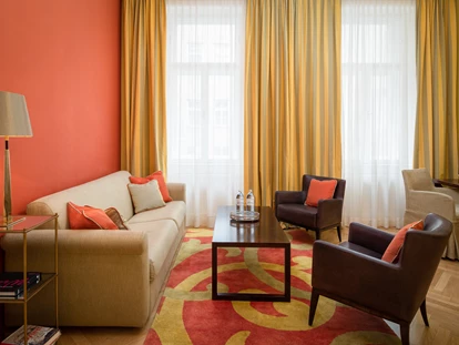 Hundehotel - Unterkunftsart: Hotel - Baden (Baden) - Wohnzimmer Grande Suite - APPARTEMENT-HOTEL AN DER RIEMERGASSE