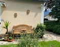 Ferienhaus mit Hund: der vorgarten des hauses - Haus Roith