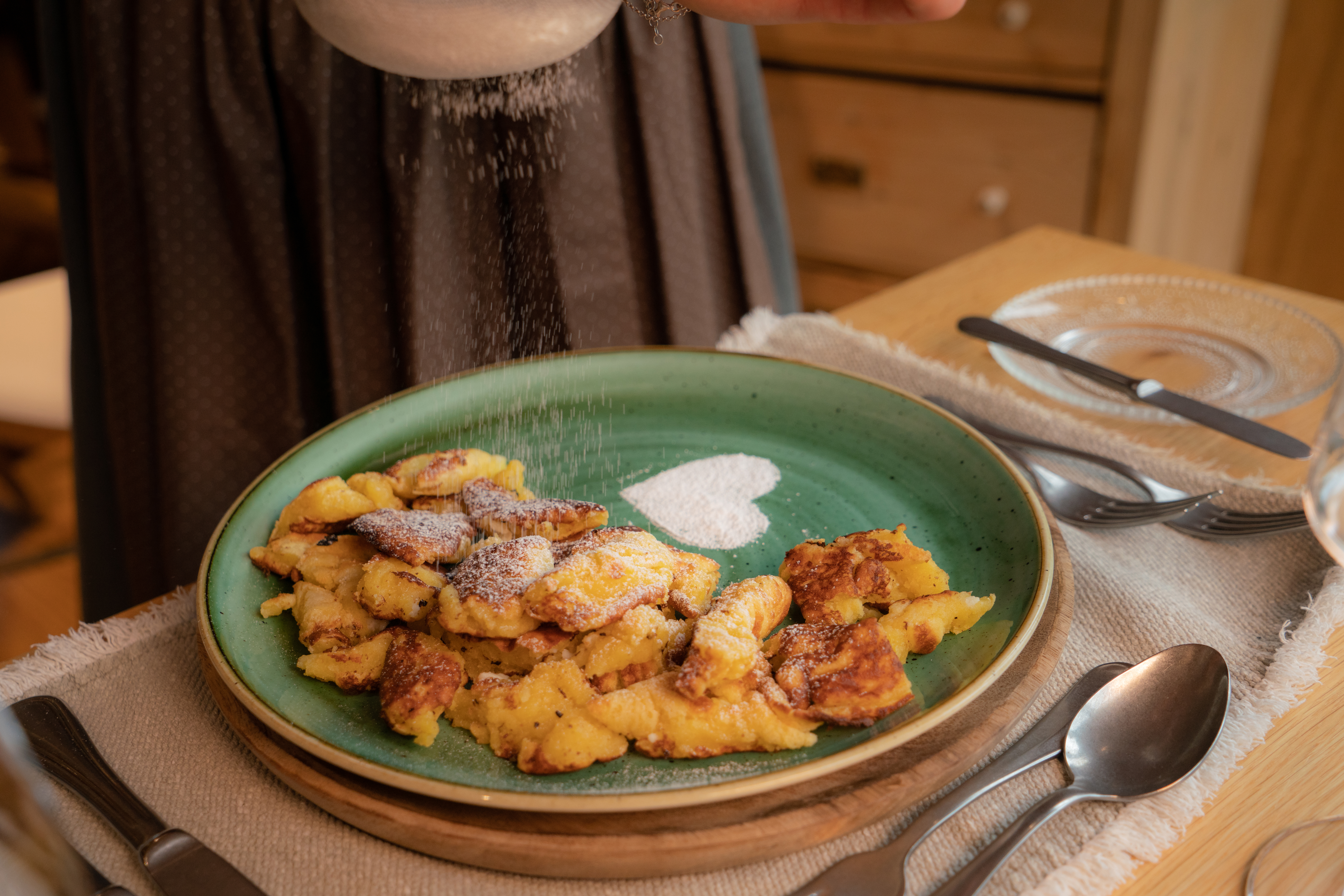 Urlaub-mit-Hund: Kaiserschmarren. Österreichische Spezialität.  - Valavier Aktivresort 