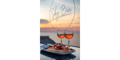 Hundehotel - Trink-/Fressnapf: im Zimmer - Westpommern - Sky Bar- taras widokowy na dachu hotelu z pięknymi widokami na zachody słońca. - Max Health Resort Spa