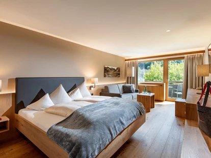 Hundehotel - Trink-/Fressnapf: an der Rezeption - Schruns - Juniorsuite  - Relax und Vitalhotel Adler