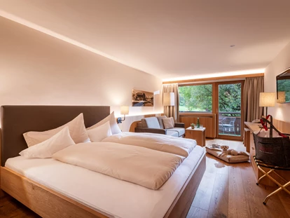 Hundehotel - Trink-/Fressnapf: an der Rezeption - Schruns - Juniorsuite  - Relax und Vitalhotel Adler