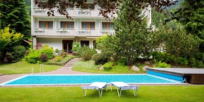 Hundehotel - Trink-/Fressnapf: an der Rezeption - Ossiach - Hotel Klamberghof