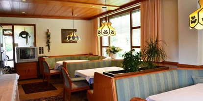 Hundehotel - Trink-/Fressnapf: an der Rezeption - Ossiach - Hotel Klamberghof