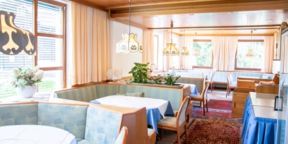 Hundehotel - Trink-/Fressnapf: an der Rezeption - Ossiach - Hotel Klamberghof