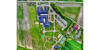 Hundehotel - Ladestation Elektroauto - Kleinpolen - Blick von oben - Hotel Mercure Doslonce Raclawice Conference & Spa 4*