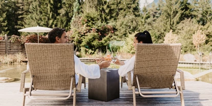 Hundehotel - Pools: Schwimmteich - Naturhotel Schütterbad