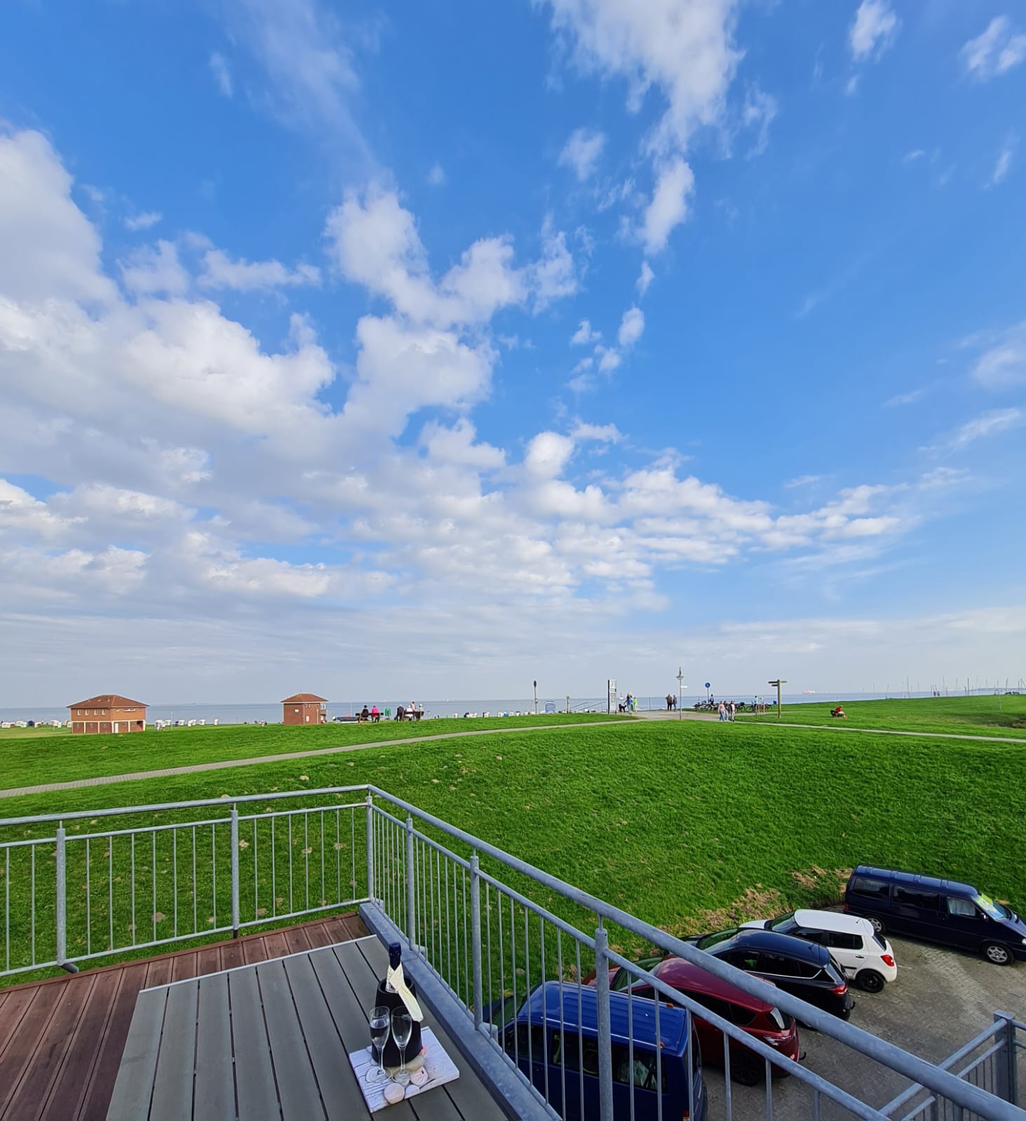 Urlaub-mit-Hund: Aussicht Sonnenterrasse - NordseeResort Hotel&Suite Arche Noah