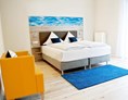 Urlaub-mit-Hund: Moderne Hotelzimmer, Familien-Suiten und Apartment-Suiten - Bernsteinsee Hotel & Ferien