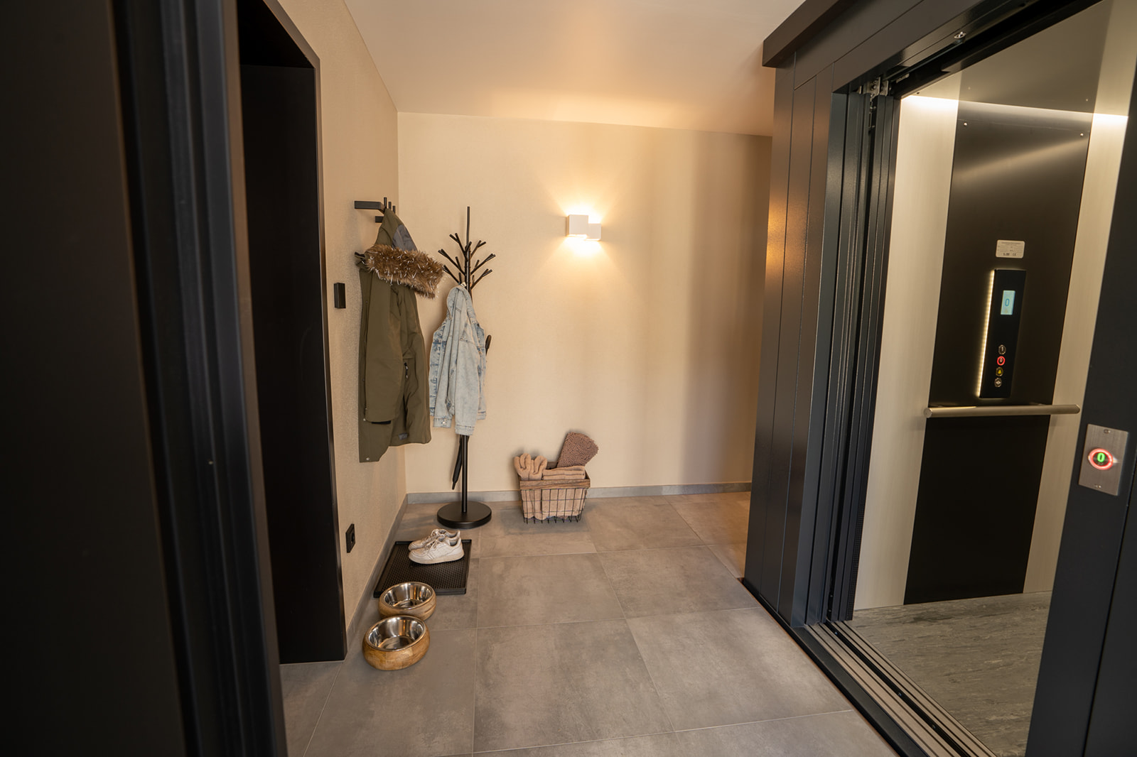 Urlaub-mit-Hund: Scheunenloft - bis 4 Personen 
Wellnessbereich - Kneippbecken - Das MUSSEA Landhaus Chalet, Scheunenloft & Genussgewölbe