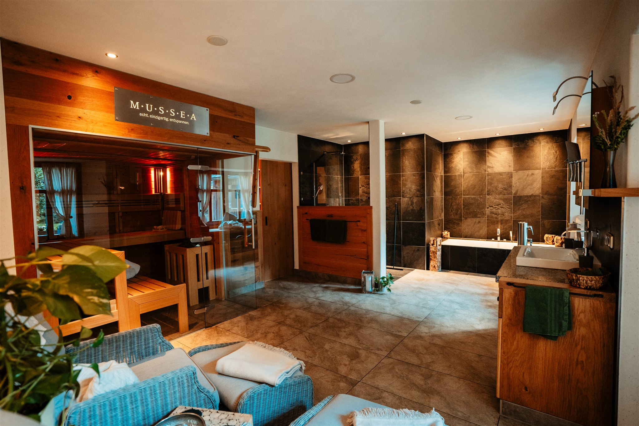 Urlaub-mit-Hund: Landhaus Chalet für 2 Personen - privater Spabereich direkt im Haus - Das MUSSEA Landhaus Chalet, Scheunenloft & Genussgewölbe