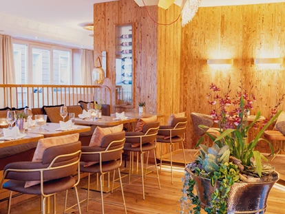 Hundehotel - PLZ 8514 (Schweiz) - Unser La Mommerie Restaurant - YachtHotel Helvetia