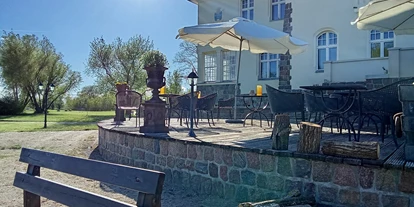 Hundehotel - Verpflegung: Halbpension - Mecklenburg-Vorpommern - Schlossterrasse - Schloss Krugsdorf Hotel & Erlebnisse