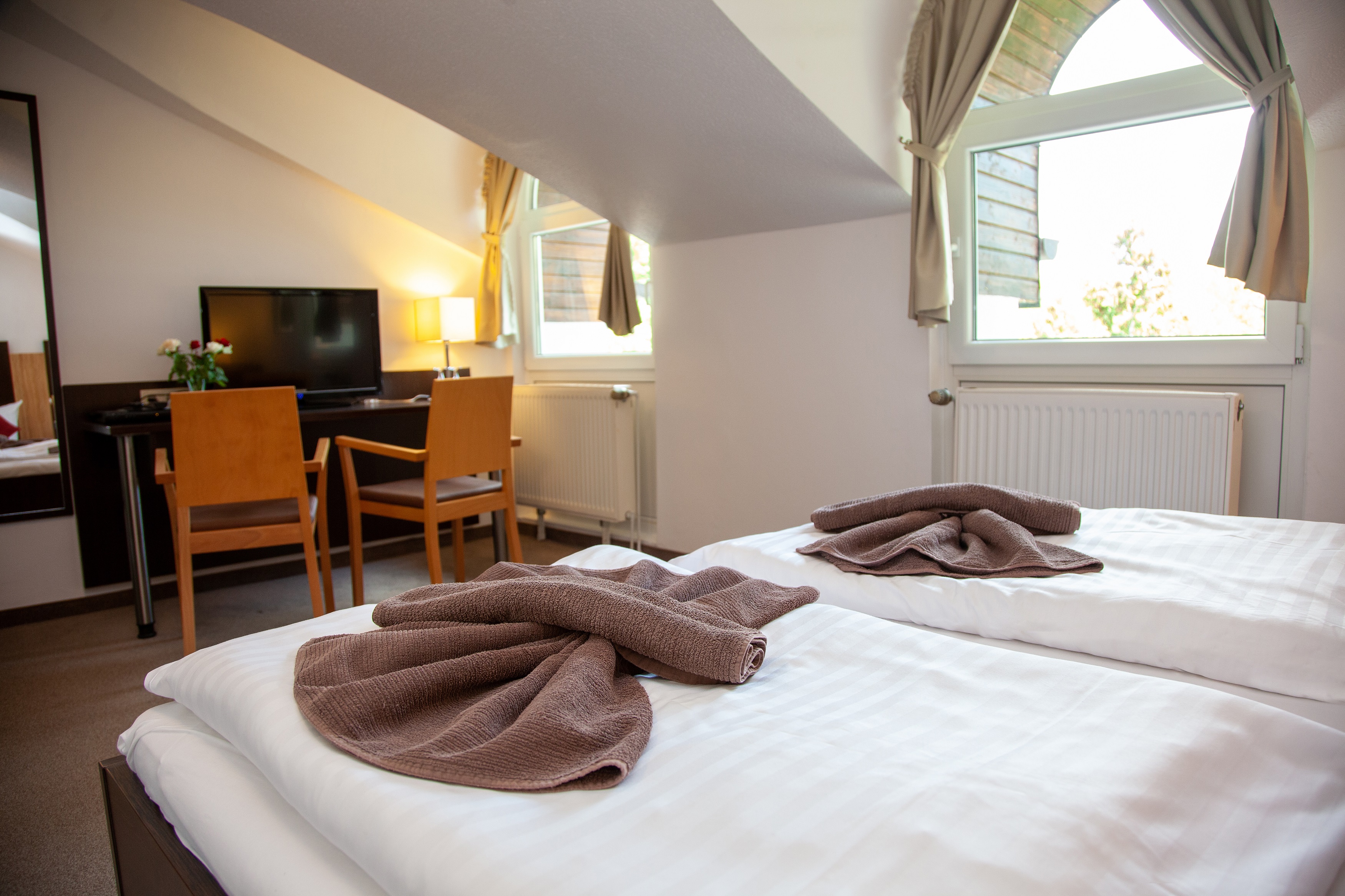 Hundehotel - Hund im Restaurant erlaubt - Neustrelitz - Seehotel Zum Löwen