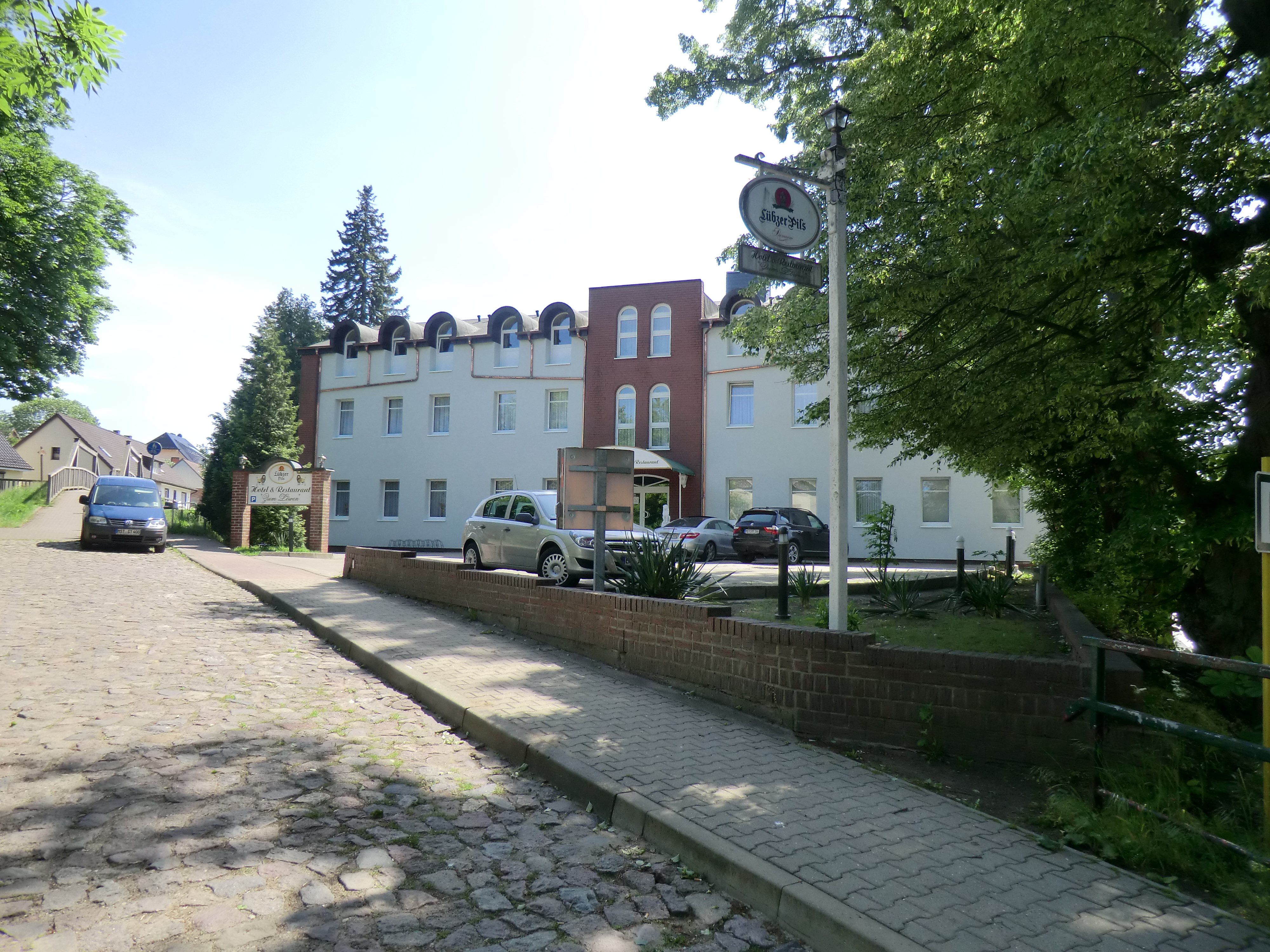 Hundehotel - Hund im Restaurant erlaubt - Neustrelitz - Seehotel Zum Löwen