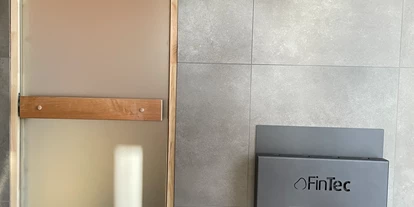 Hundehotel - Whirlpool - Mettlach - Was könnte besser sein als heiße Steine, um ein erfolgreiches Saunaerlebnis zu garantieren? - Feriendomizil Im Saarschleifenland  (Camille Ollinger )