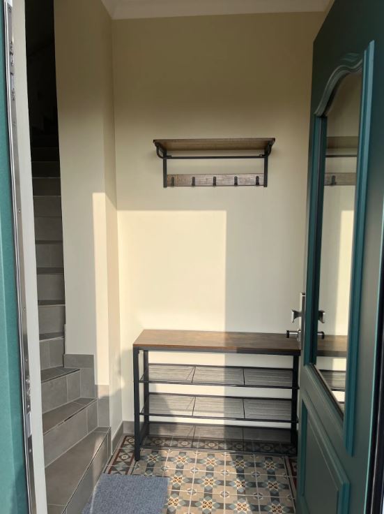 Ferienhaus mit Hund: Die Wohnung betritt man durch einen Flur mit einem alten aus der Jahrhundertwende stammenden- Mosaikfußboden. - Feriendomizil Im Saarschleifenland  (Camille Ollinger )