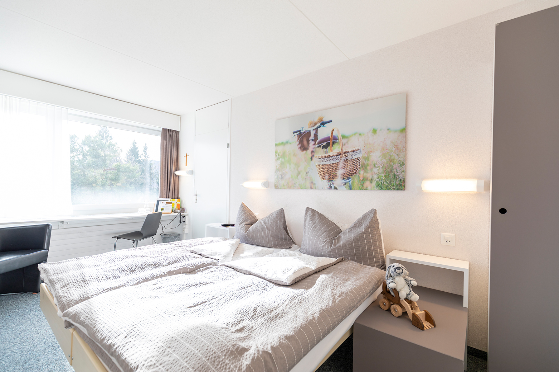 Hundehotel - Trink-/Fressnapf: im Zimmer - Schwyz - Hotel Allegro Einsiedeln