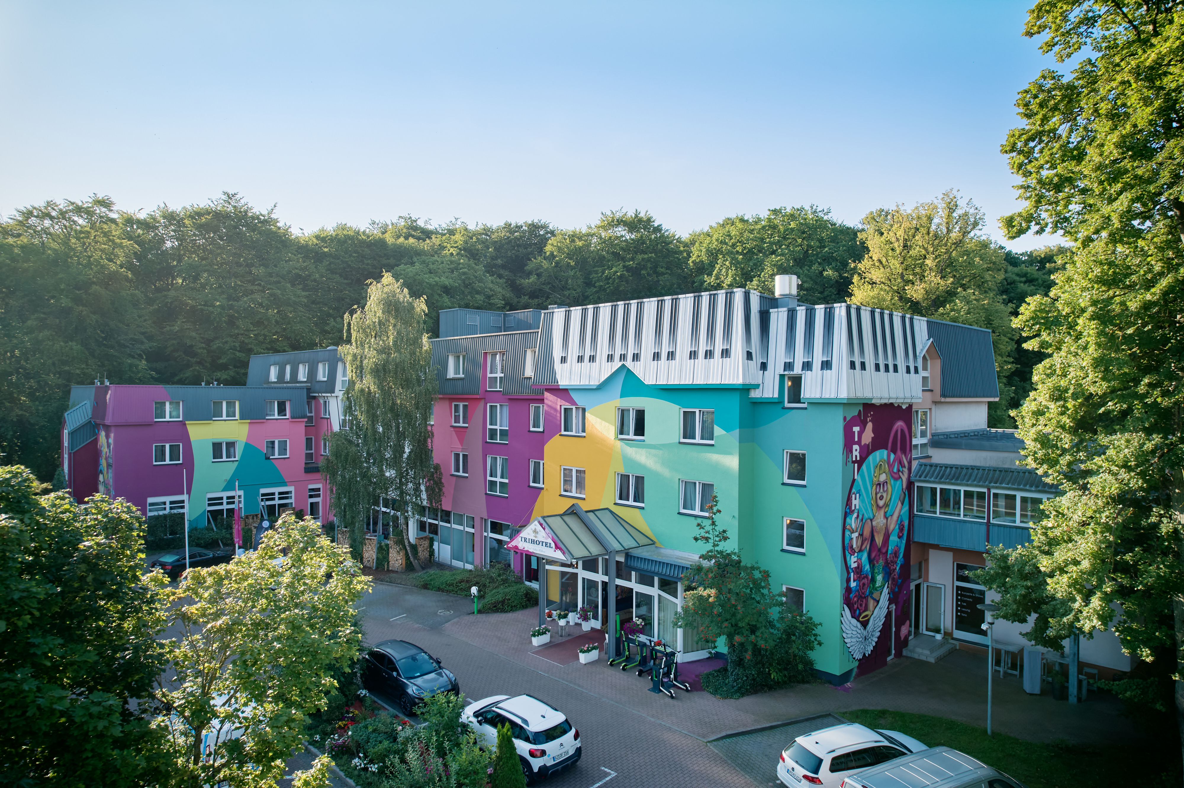 Hundehotel - PLZ 18119 (Deutschland) - Aussenansicht TRIHOTEL Rostock - TRIHOTEL Rostock