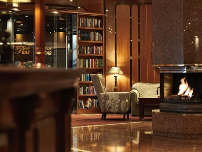 Hundehotel - Doggies: 3 Doggies - Elegante Lobby - Parkhotel Gütersloh