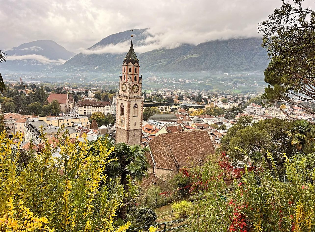 Urlaub-mit-Hund: Blick auf Meran von der Villa Hochland - Villa Hochland