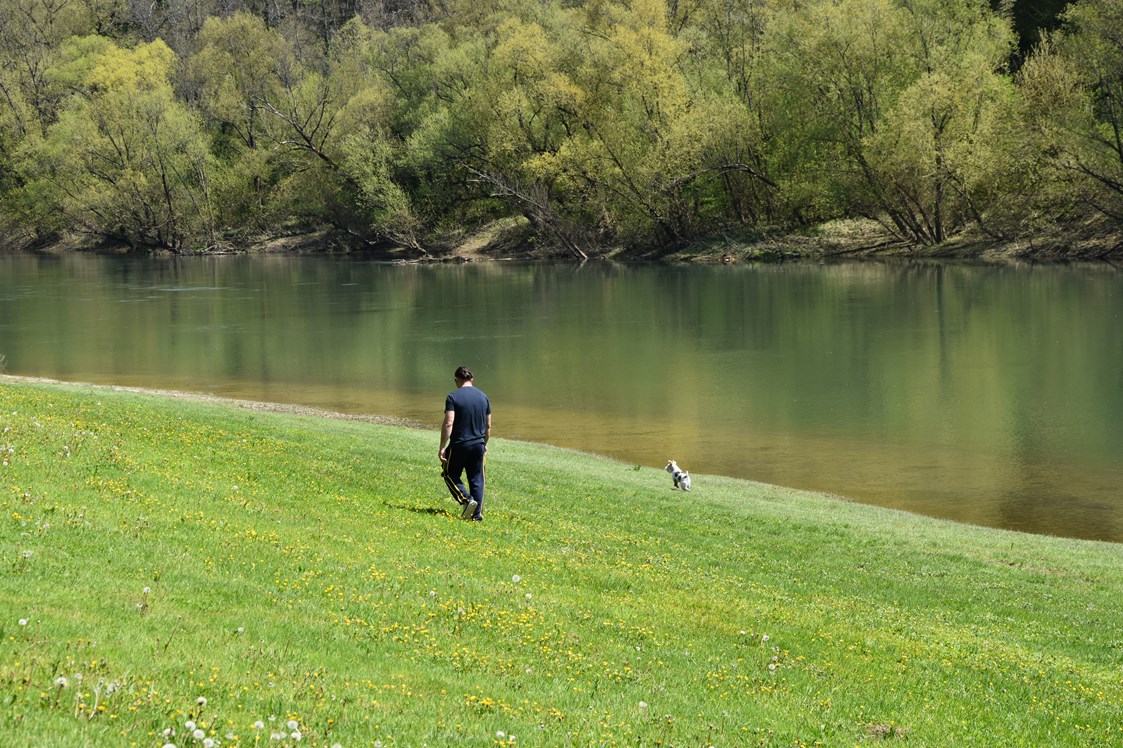 Ferienhaus mit Hund: šetnje uz rijeku - Vikendica Bobica