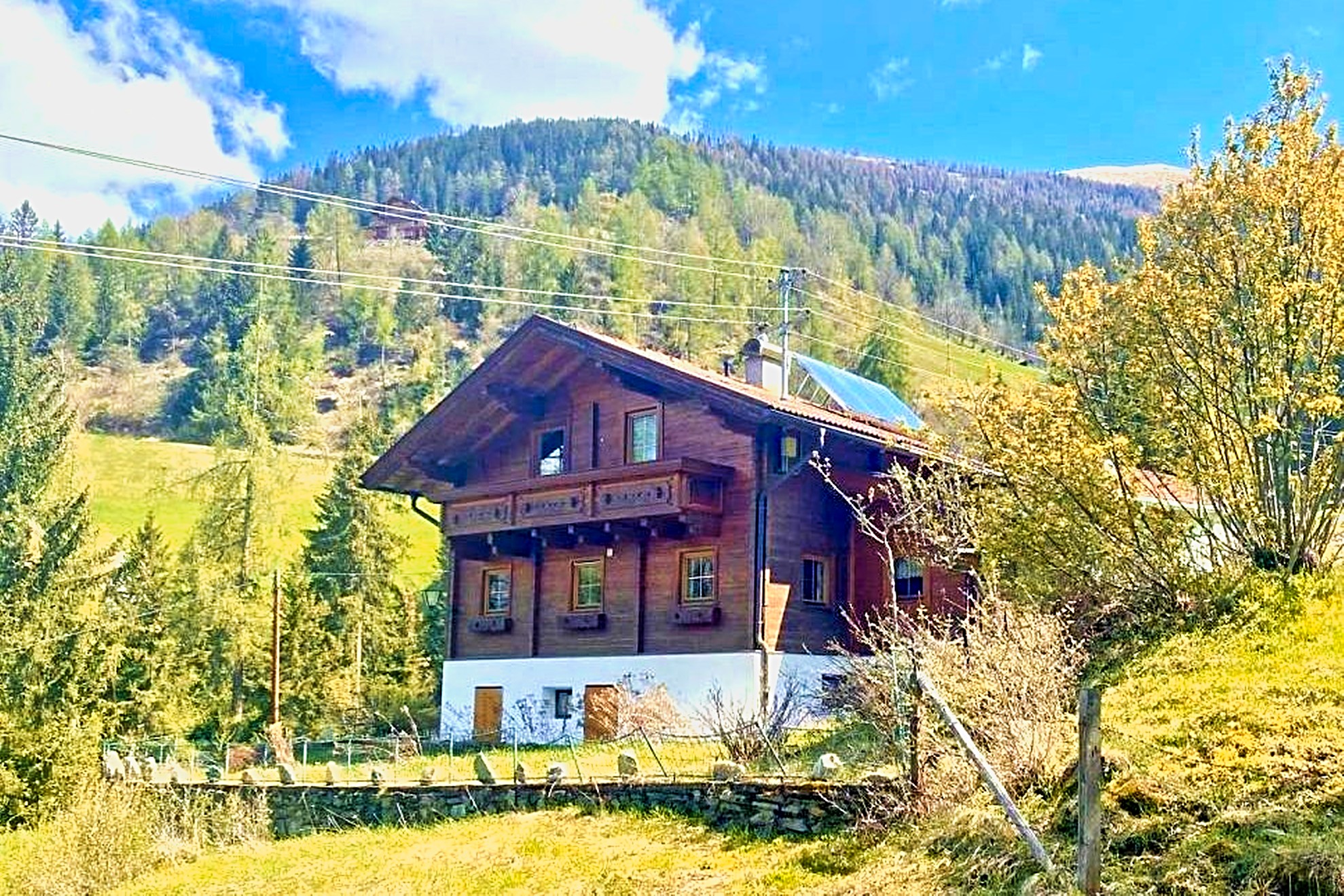 Ferienhaus mit Hund: Almchalet Goldbergleiten im Frühjahr - Almchalet Goldbergleiten | Romantische Berghütte - traumhafte Sonnenlage im Nationalpark Hohe Tauern