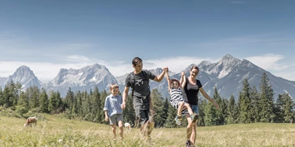 Hundehotel - Pools: Schwimmteich - Wandern Familie - Dilly - Das Nationalpark Resort