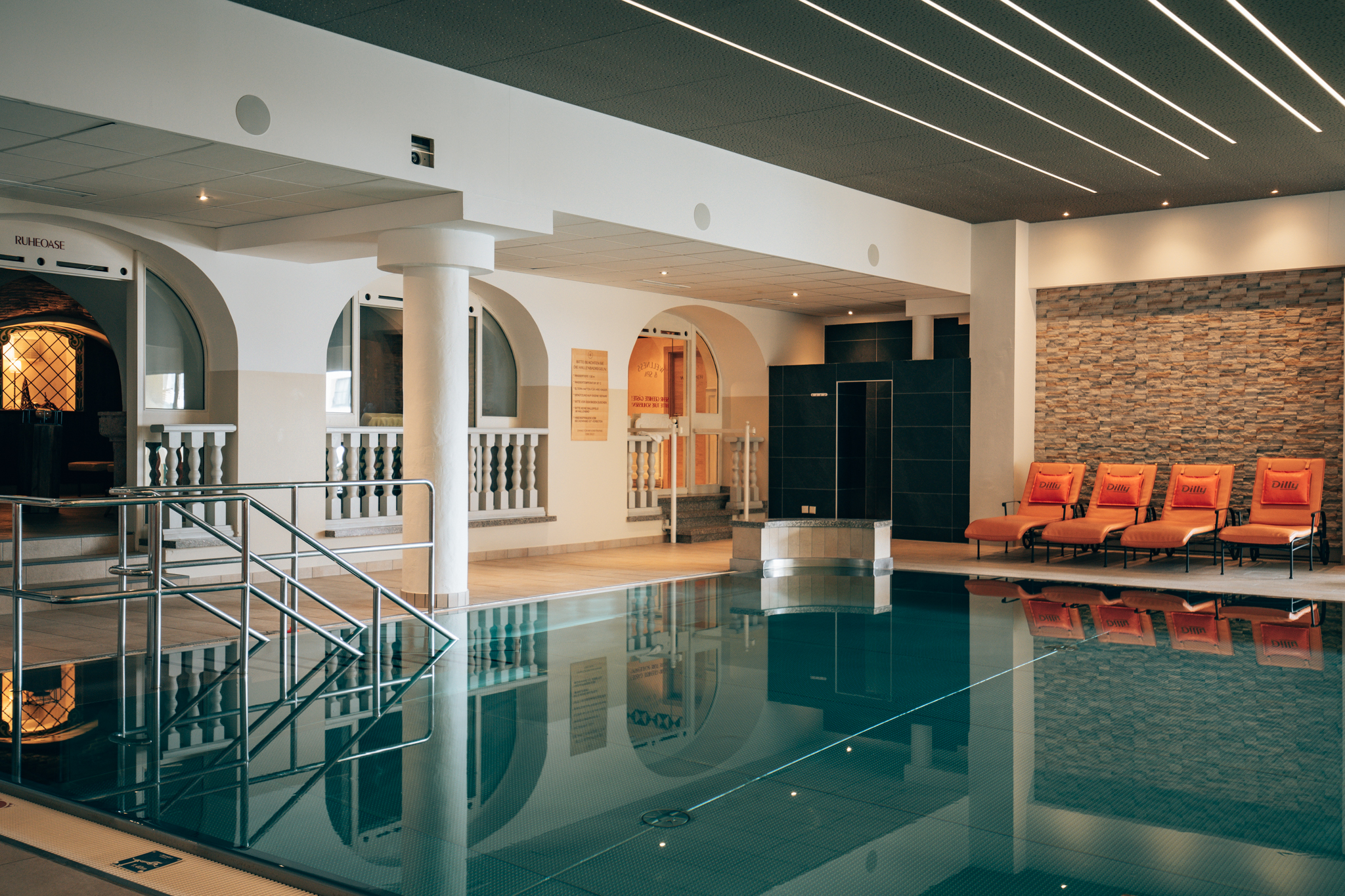 Urlaub-mit-Hund: Familien Hallenbad - Dilly - Das Nationalpark Resort