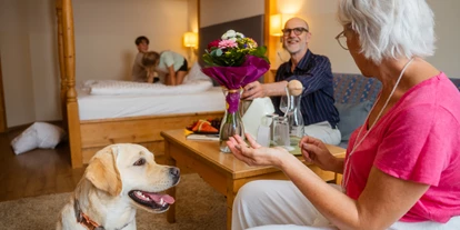Hundehotel - Pools: Schwimmteich - Dilly - Das Nationalpark Resort