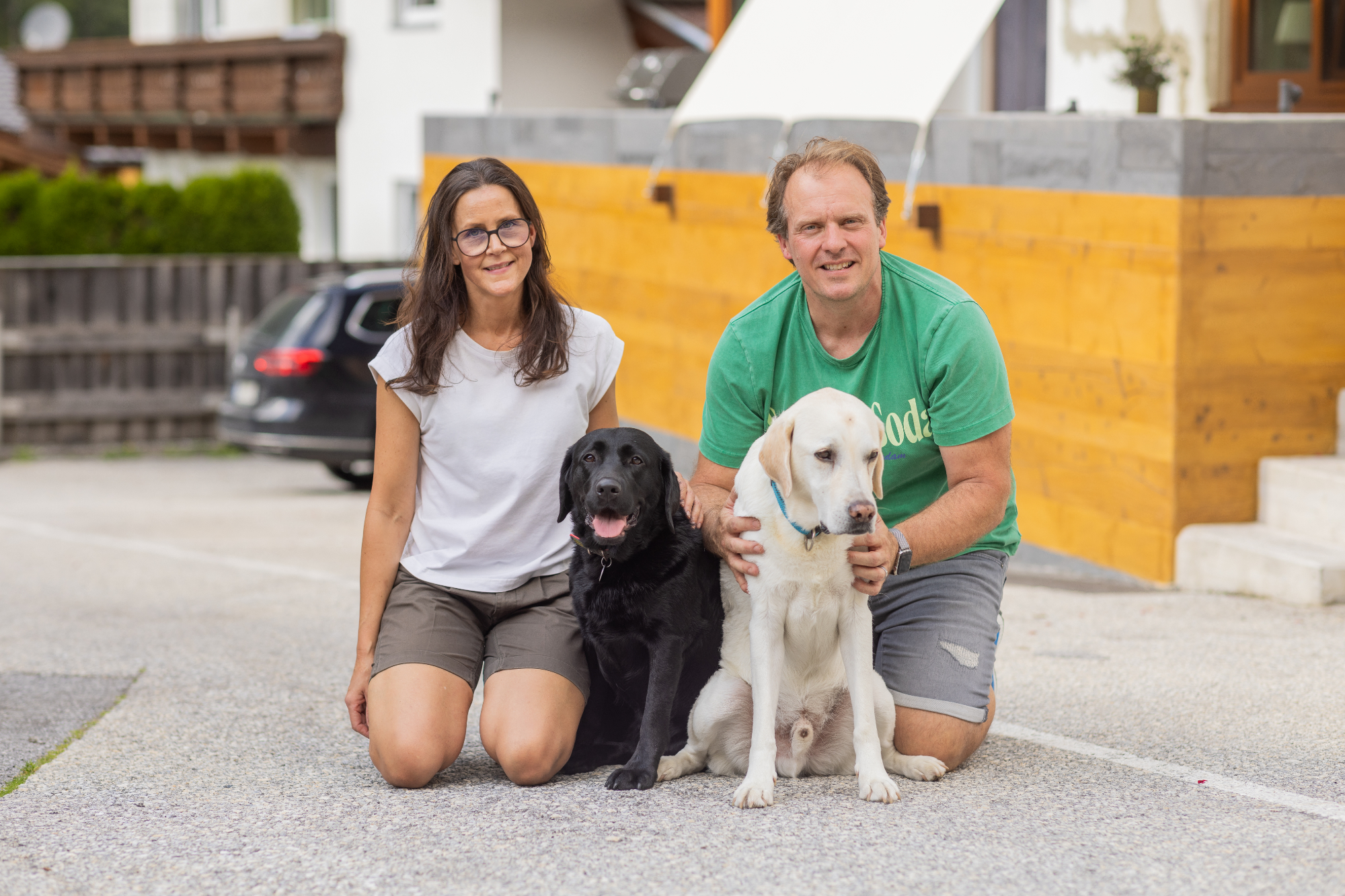 Hundehotel - Neustift im Stubaital - „Es gibt kein schöneres Vergnügen als einen Menschen dadurch zu überraschen, dass man ihm mehr gibt, als er erwartet hat.“ 

Wenn ihr mit euren Hunden unser Haus glücklicher verlässt, als ihr gekommen seit, dann haben wir unseren Job gut gemacht. Das ist unser Anspruch! - Feierabends Ferienhaus - Ferienwohnungen für alle Felle!