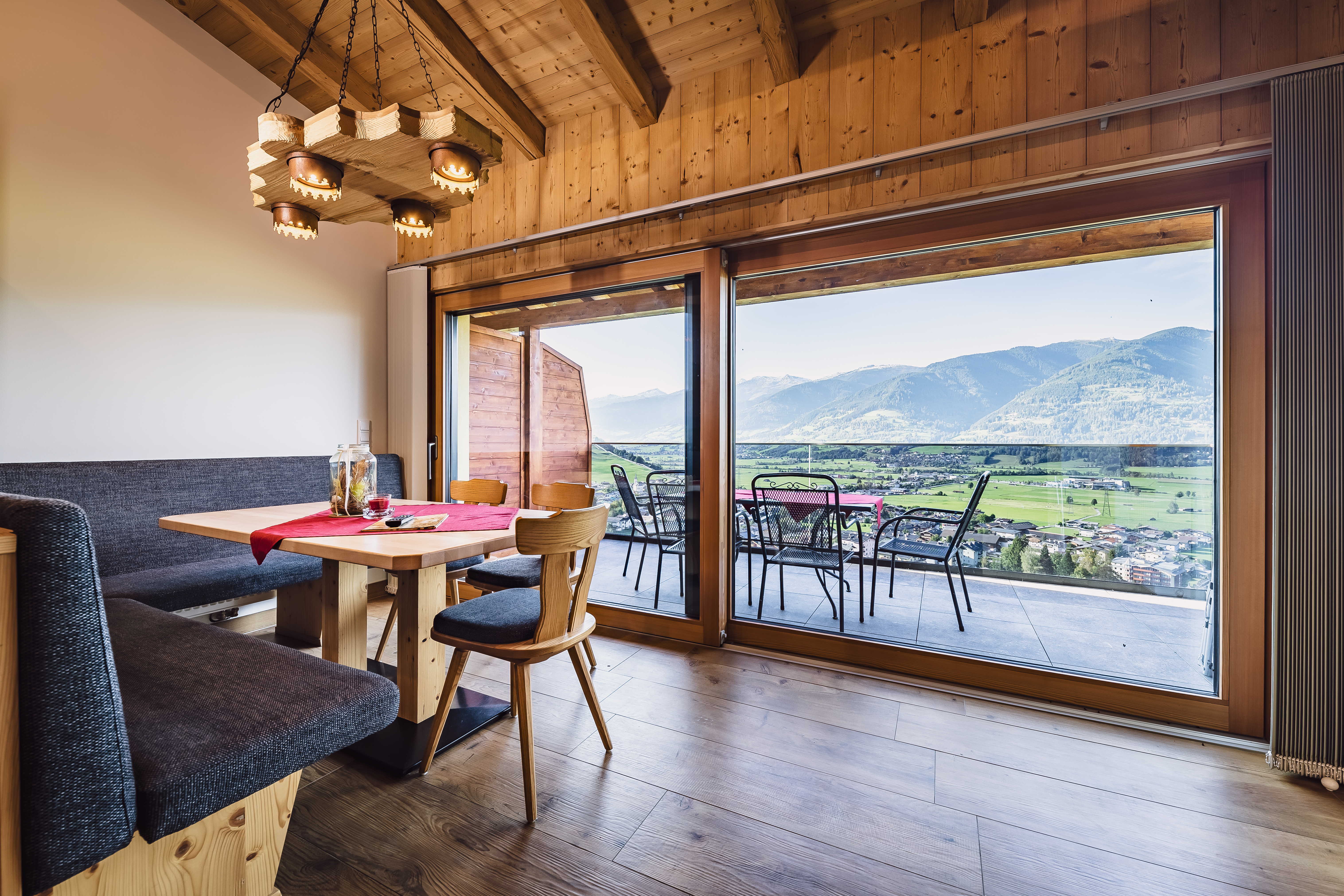 Panorama Guggenbichl - Hotel Garni & Appartement Zimmerkategorien Appartement Panoramablick