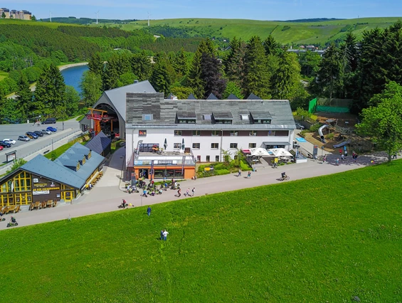 Urlaub-mit-Hund: k1 sporthotel - direkt neben der Fichtelberg Schwebebahn - k1 sporthotel Kurort Oberwiesenthal
