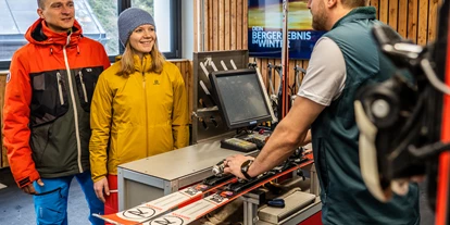 Hundehotel - Doggies: 3 Doggies - Skiverleih direkt im Hotel - k1 sporthotel Kurort Oberwiesenthal