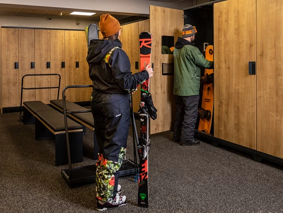 Urlaub-mit-Hund: Skidepot - gratis für Gäste - k1 sporthotel Kurort Oberwiesenthal
